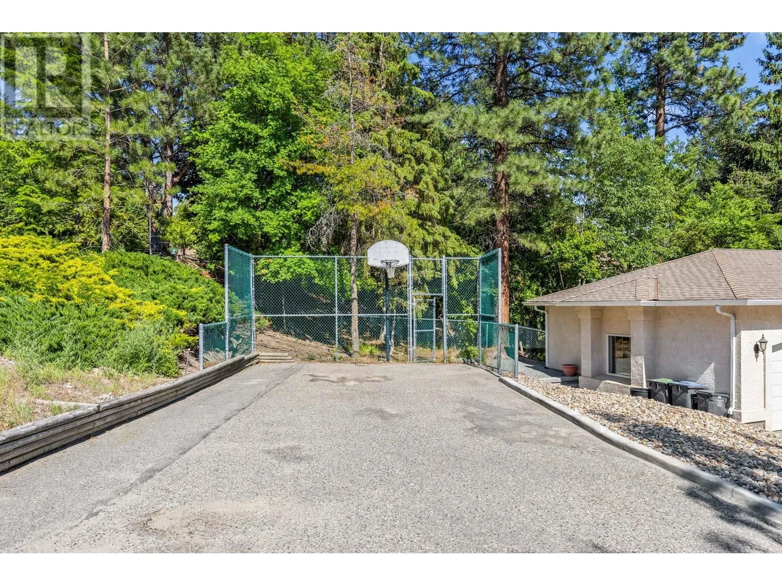 1015 Guest Road