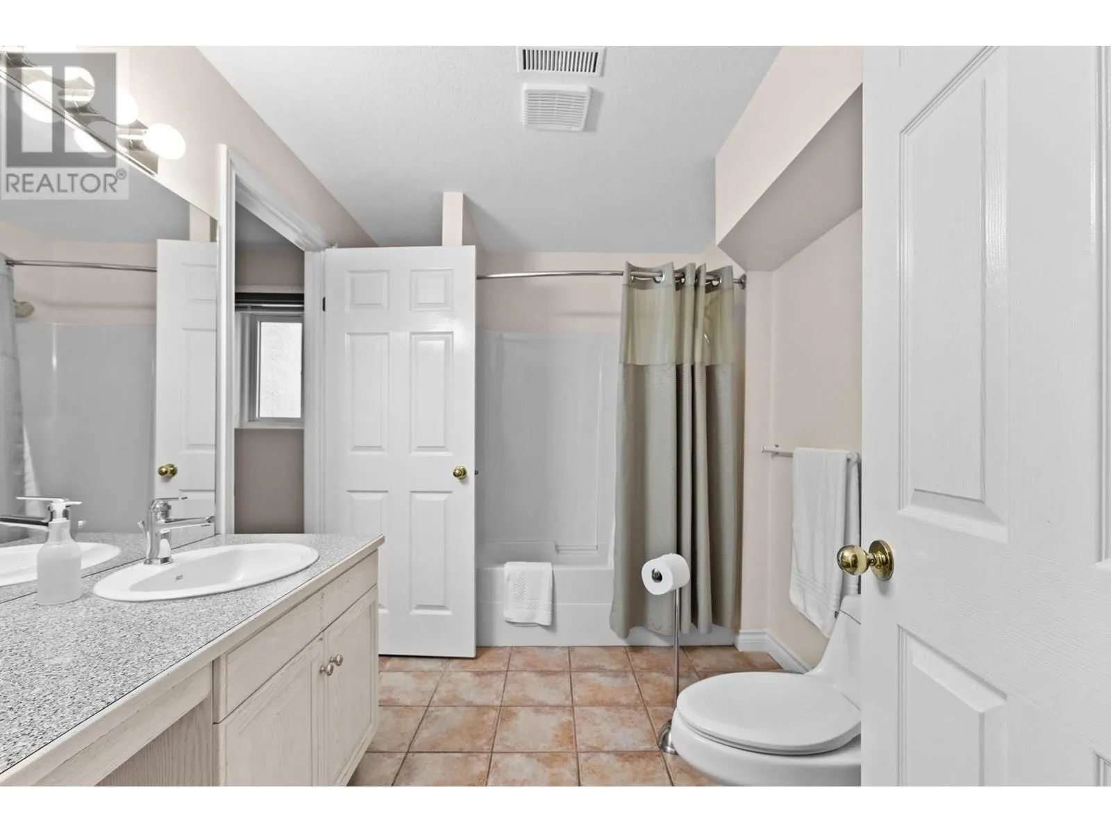 1015 Guest Road
