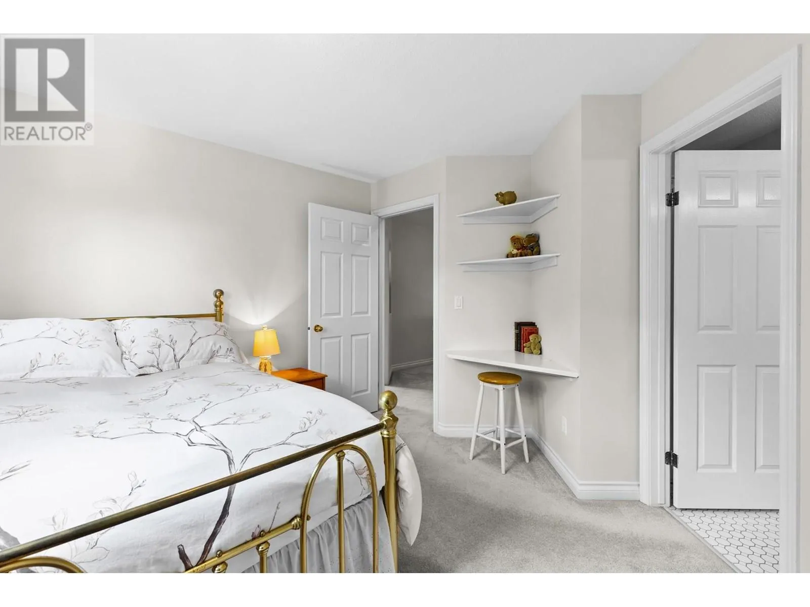 1015 Guest Road
