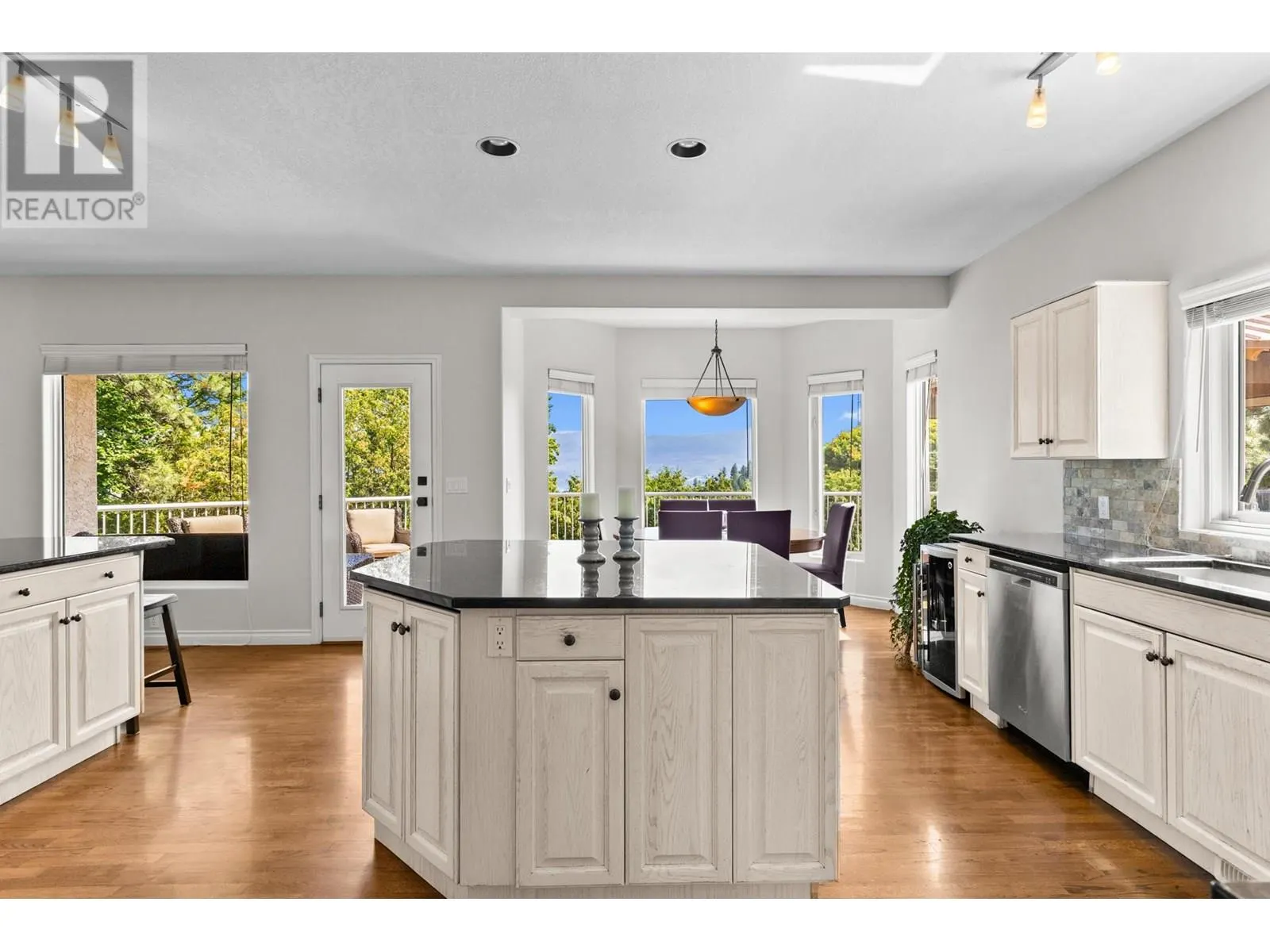 1015 Guest Road