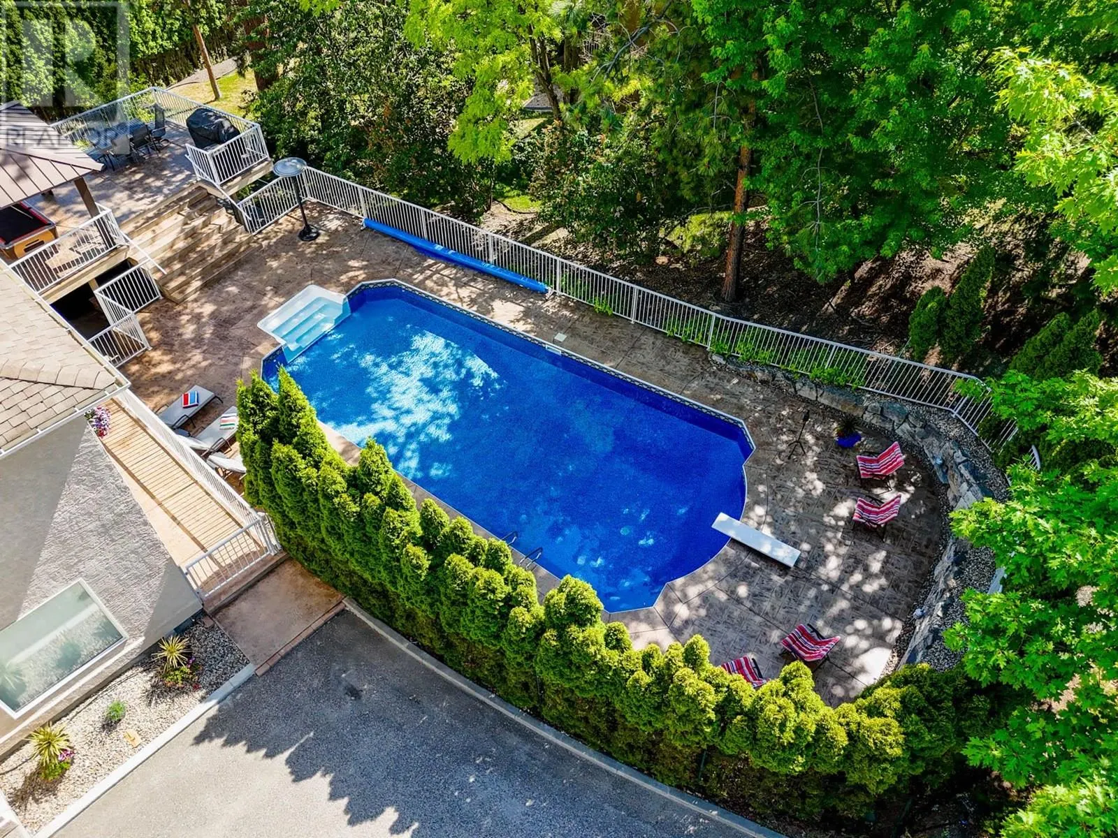 1015 Guest Road