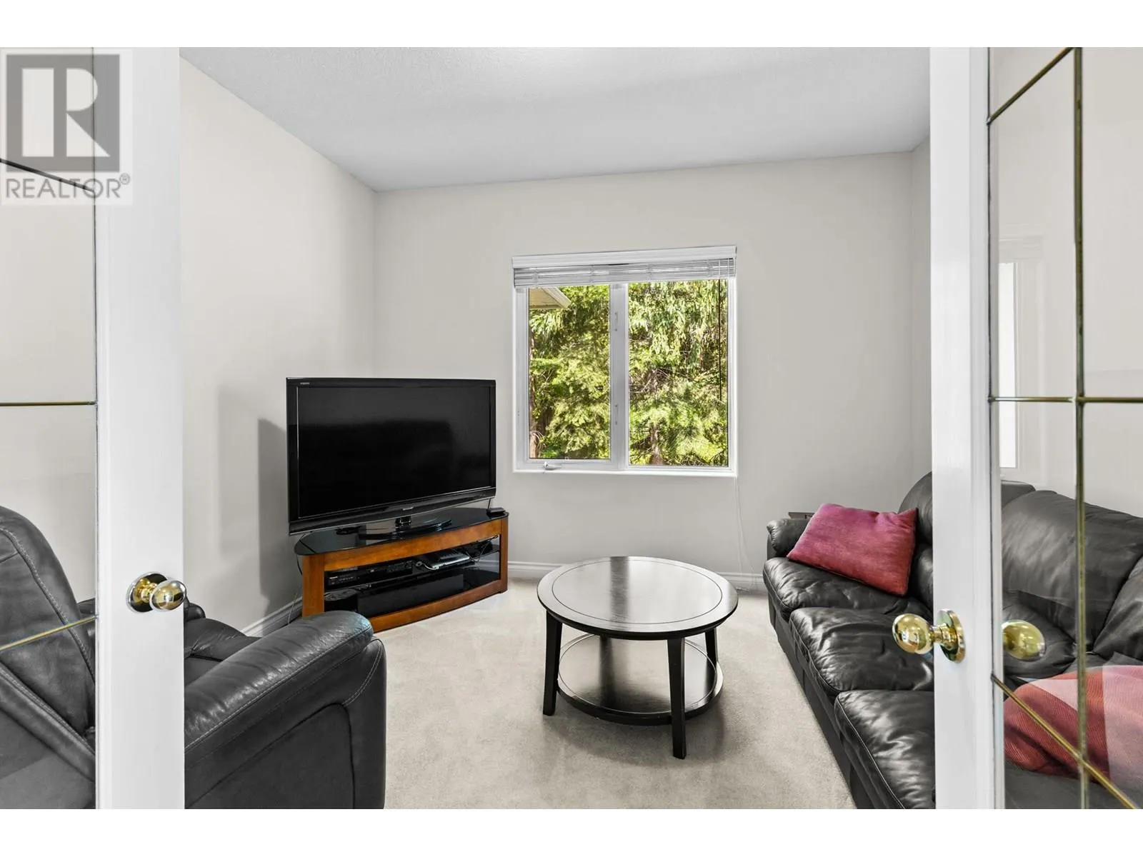 1015 Guest Road