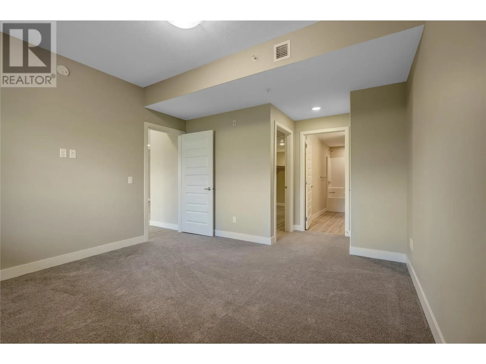 5640 51st Street Unit# 408