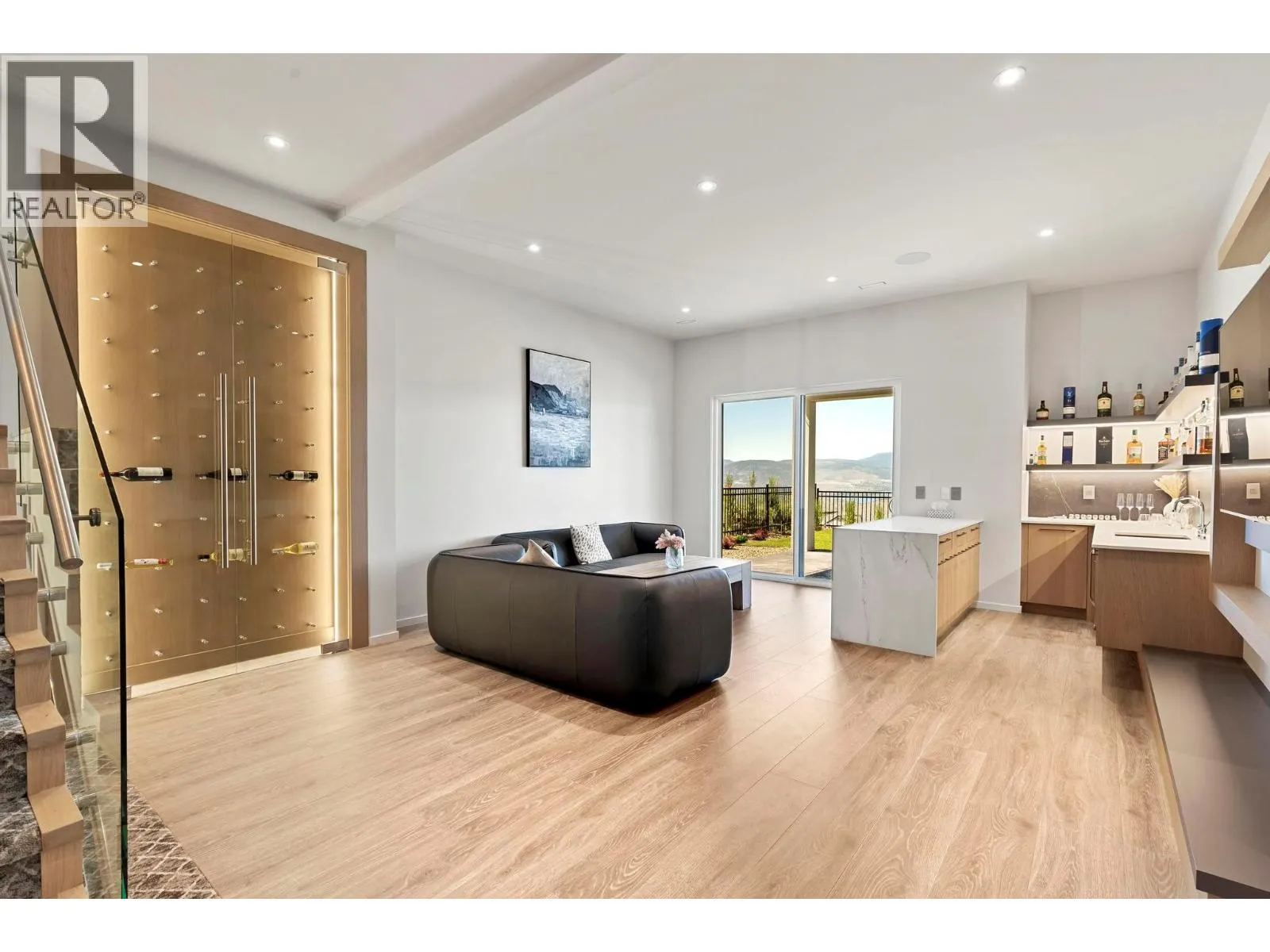 5546 Upper Mission Drive
