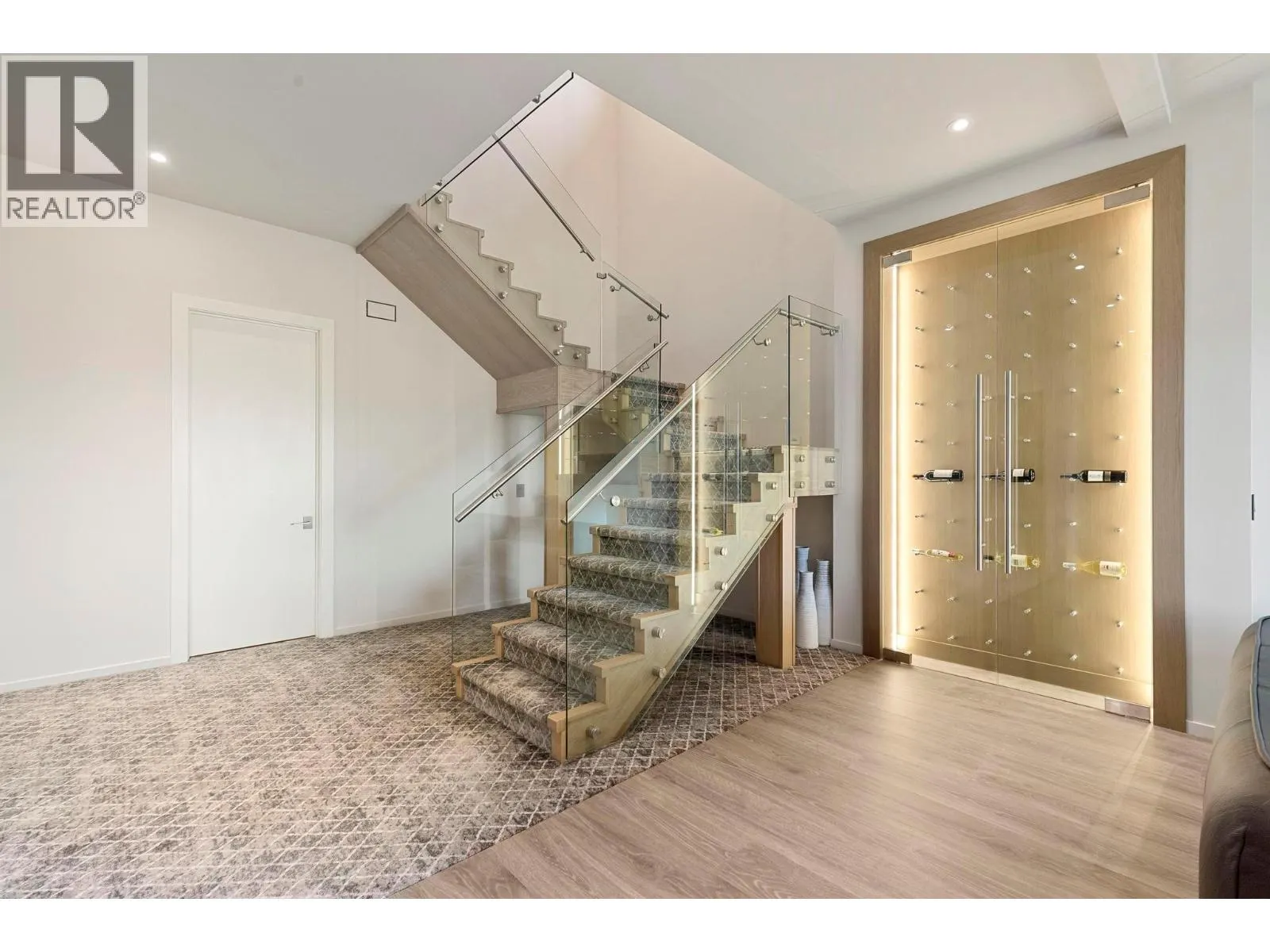 5546 Upper Mission Drive