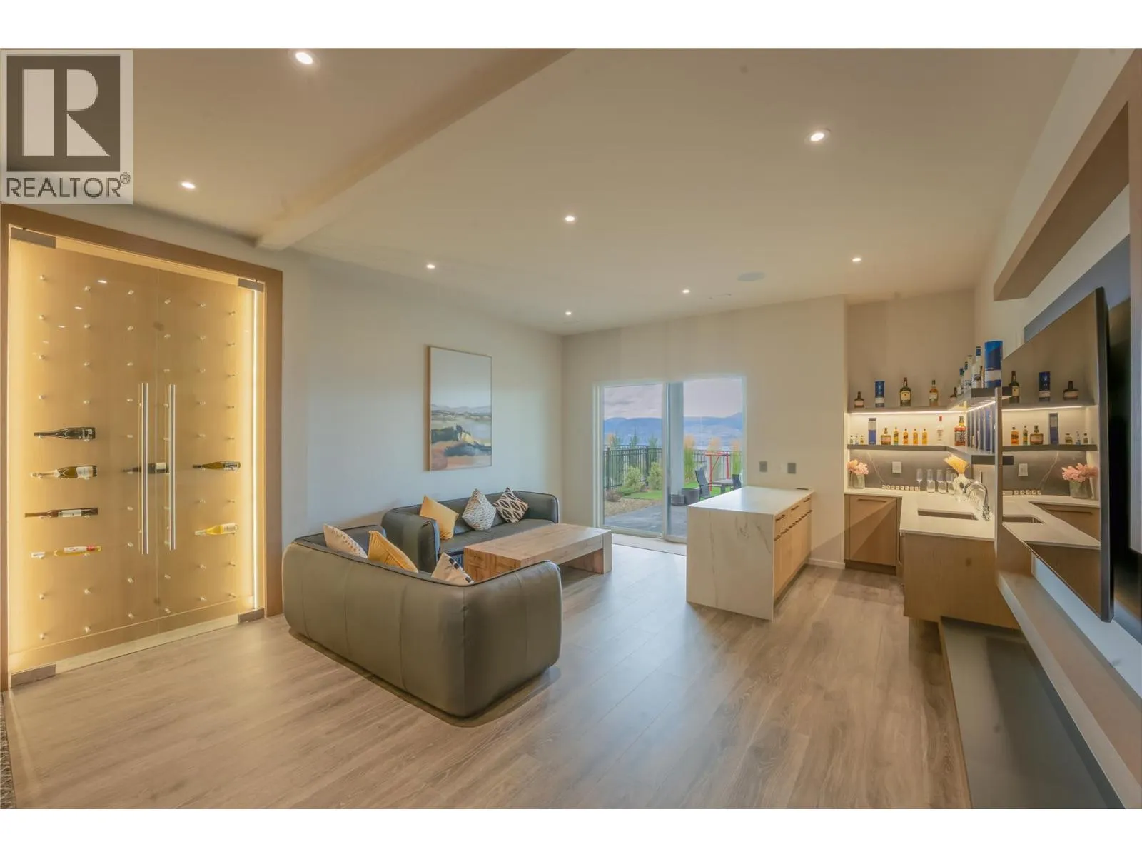 5546 Upper Mission Drive
