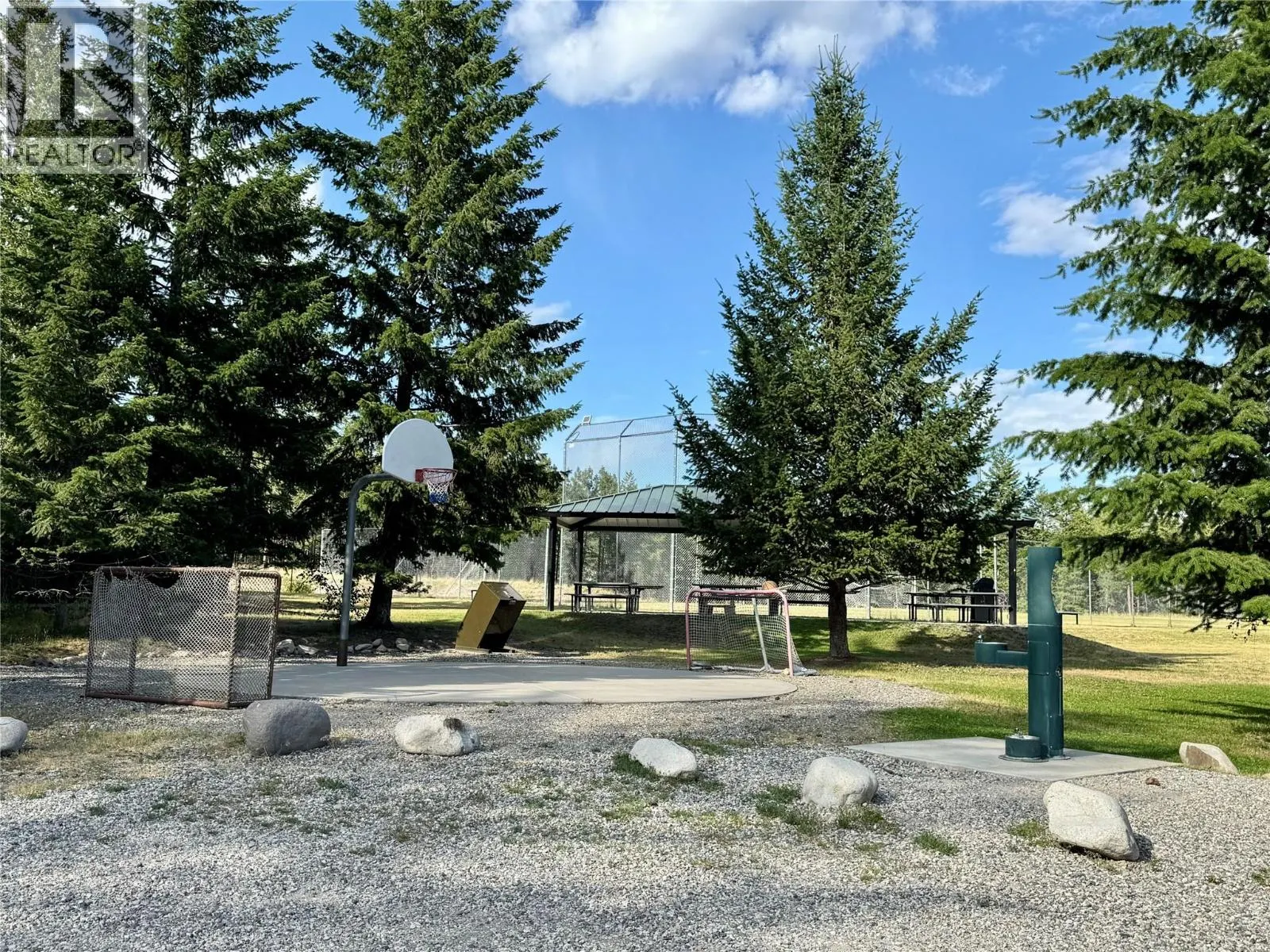 90 Crown Crescent