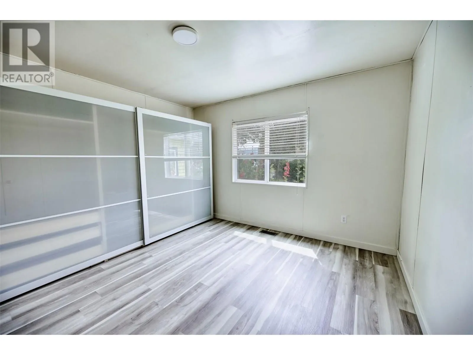 8310 KINGFISHER Drive