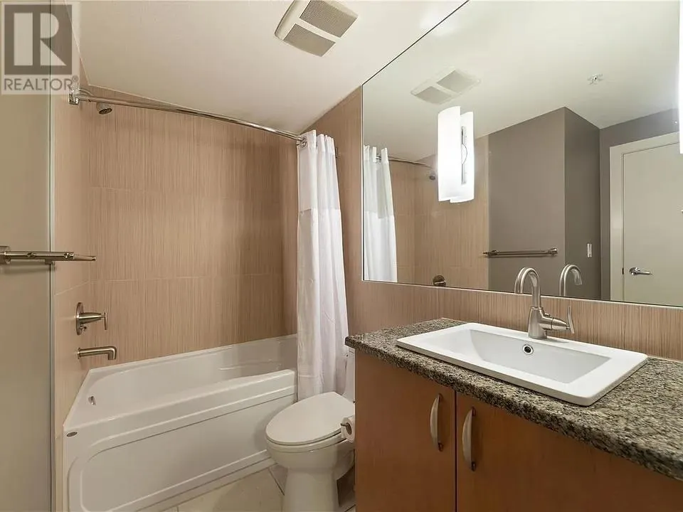 7343 Okanagan Landing Road Unit# 2204