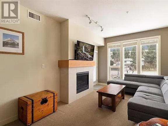7343 Okanagan Landing Road Unit# 2204