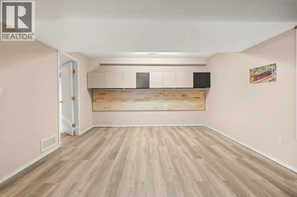 2675 Pine Avenue Unit# 14