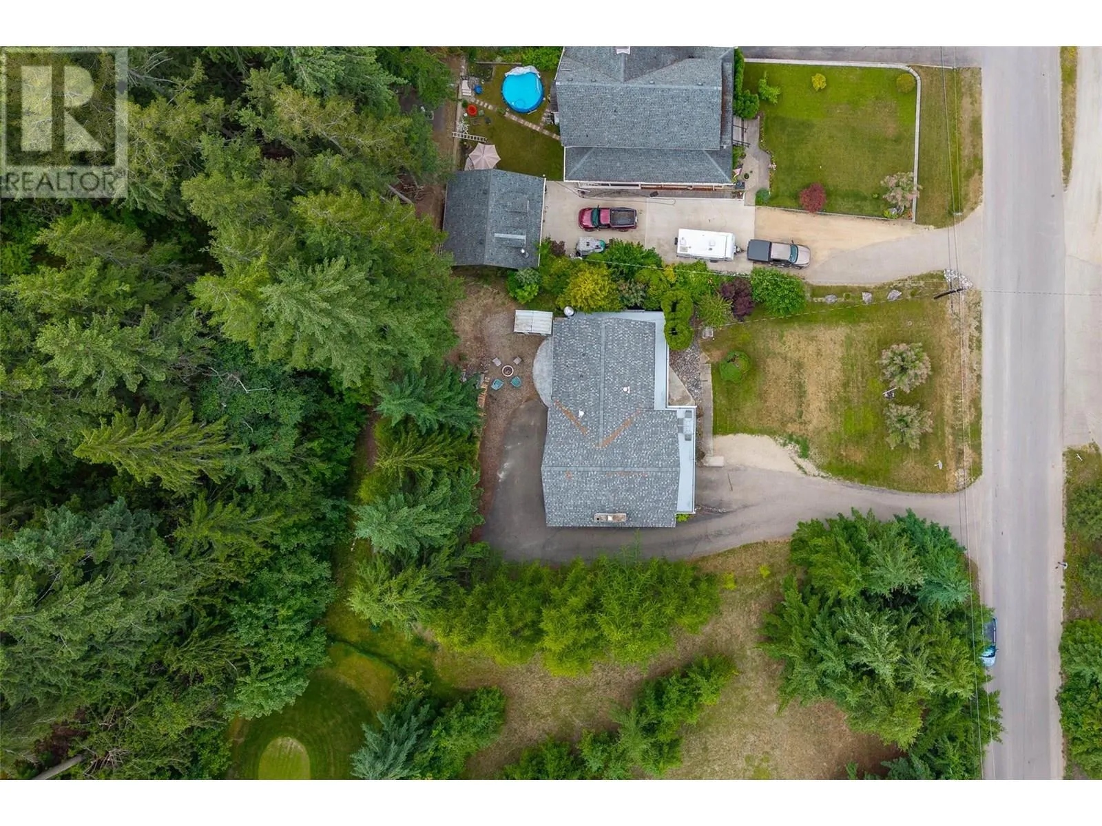 2250 Lakeview Drive