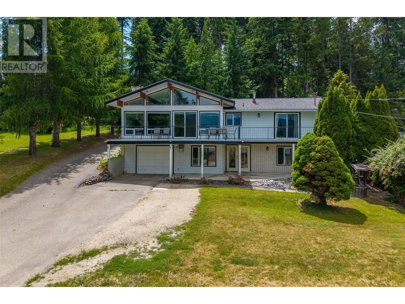 2250 Lakeview Drive