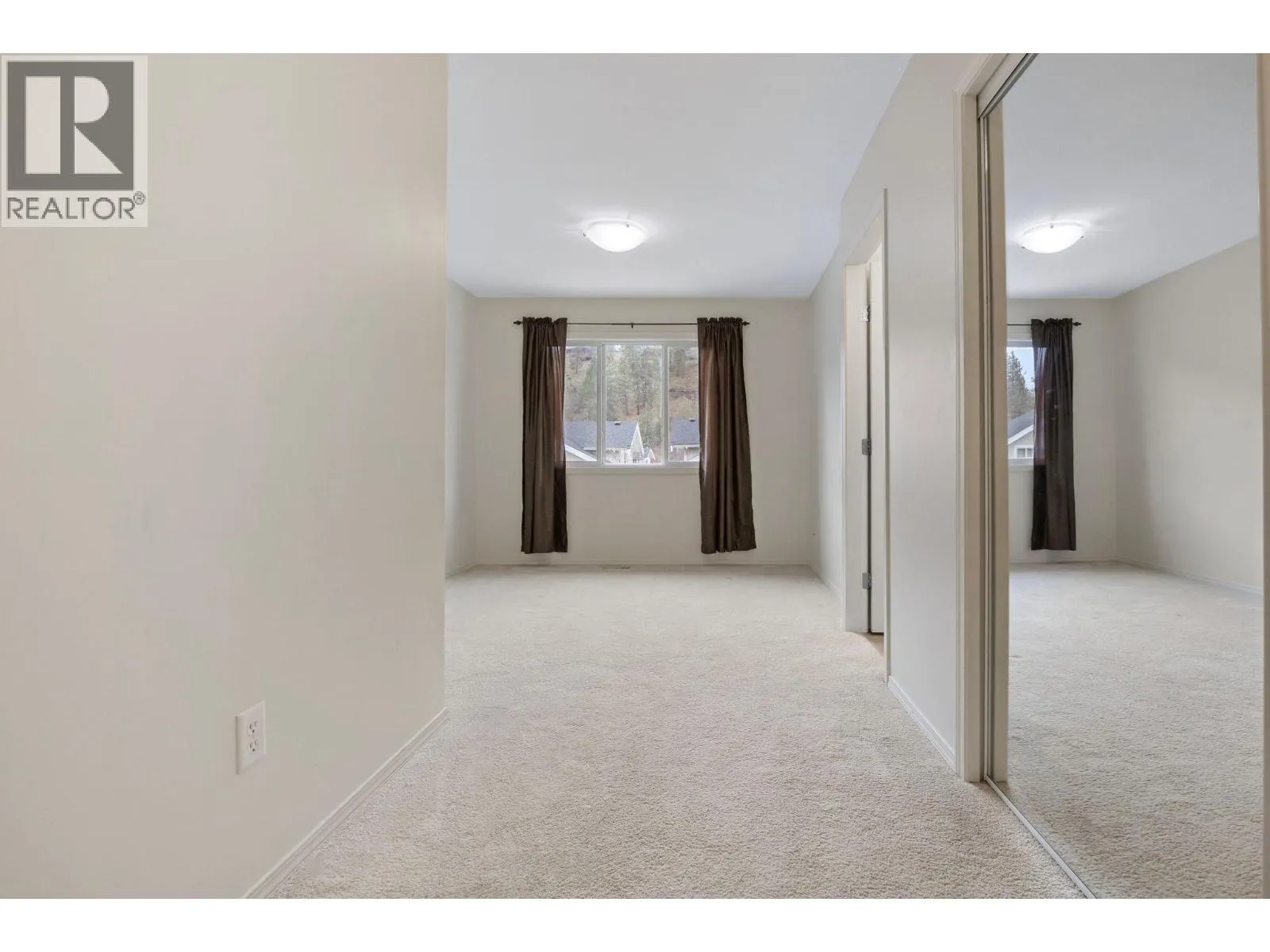 5460 Clements Crescent Unit# 107