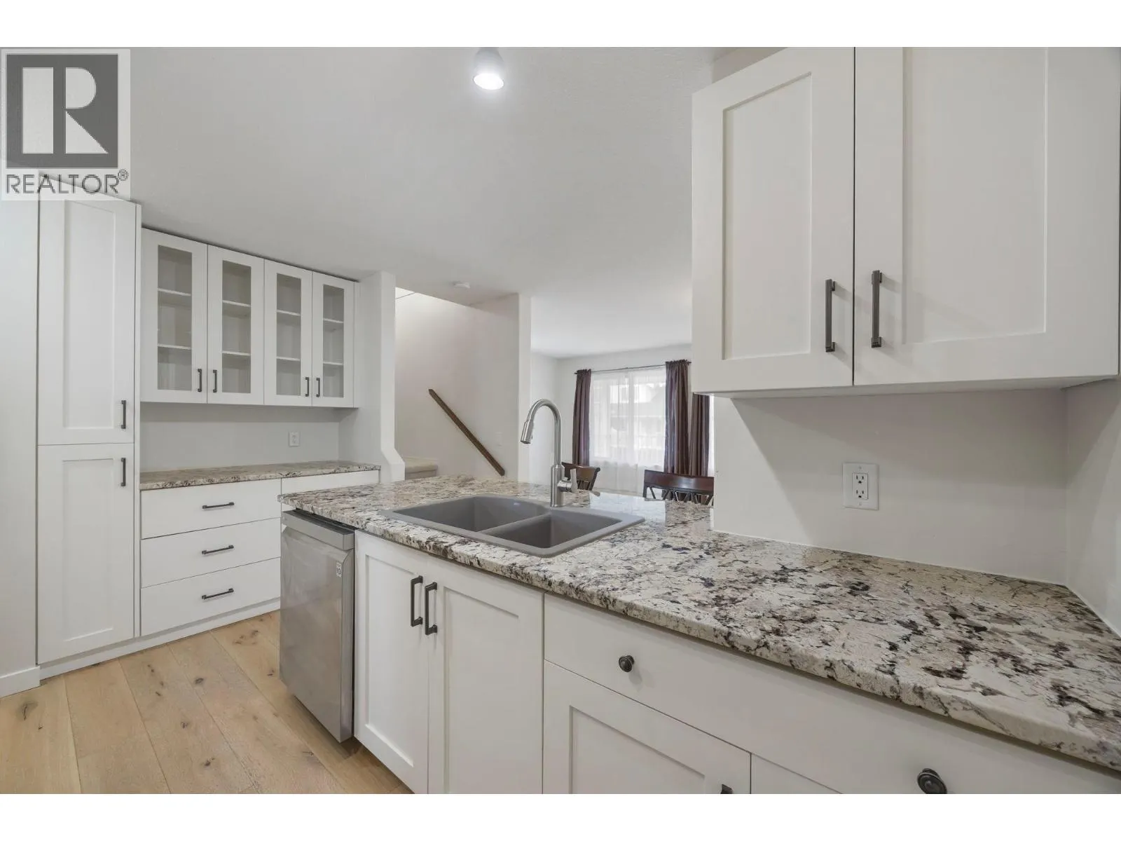 5460 Clements Crescent Unit# 107