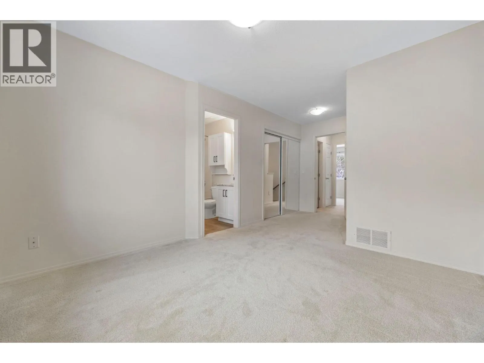 5460 Clements Crescent Unit# 107