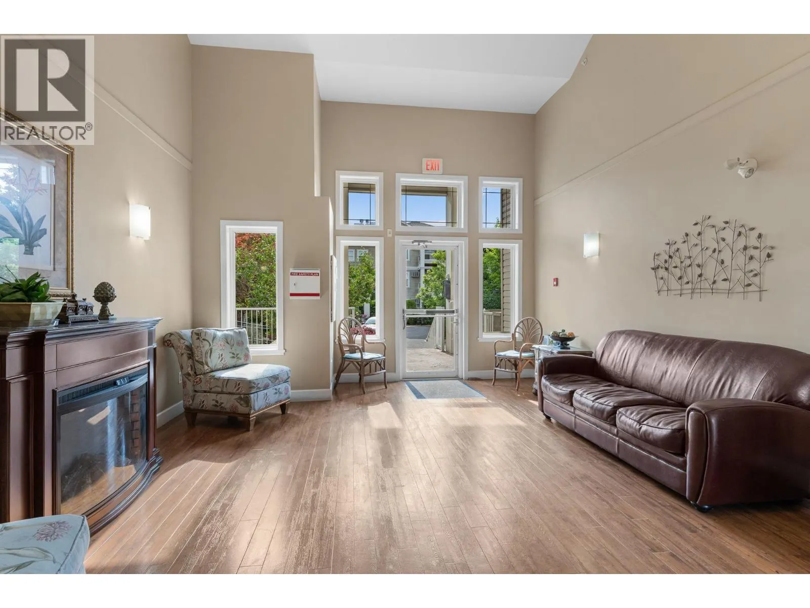 515 Houghton Road Unit# 311