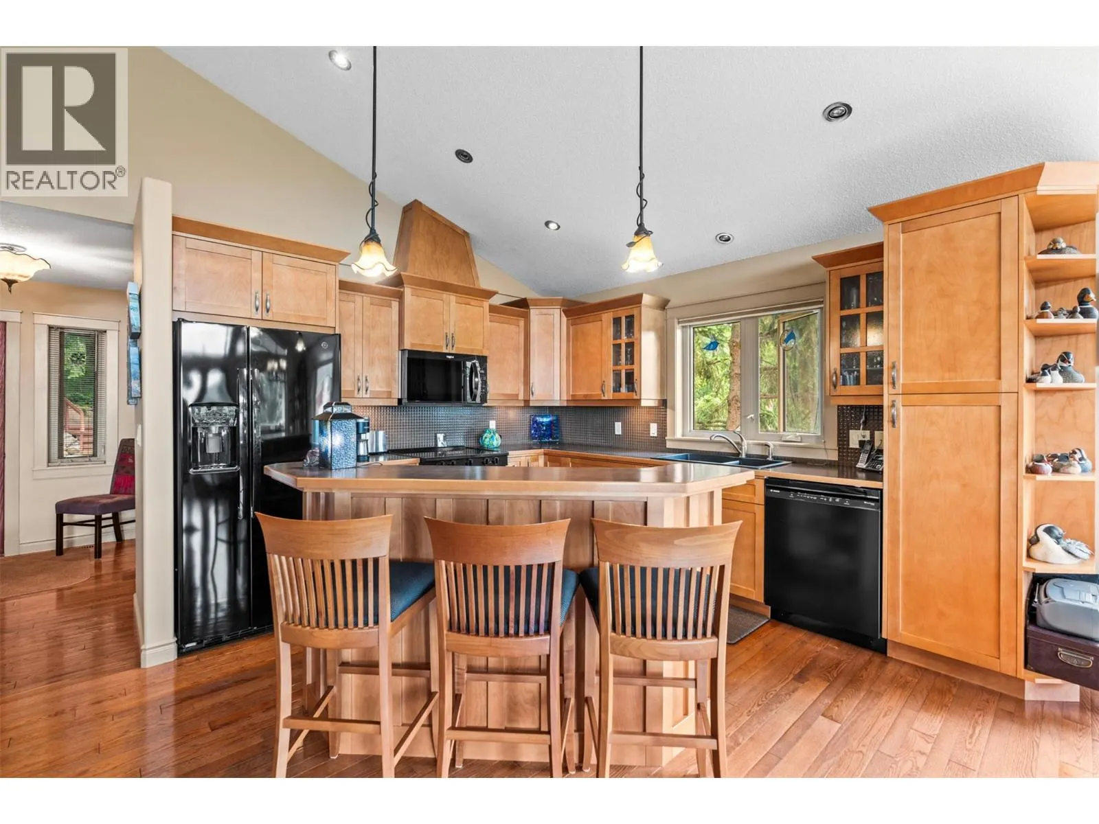8215 Silver Star Road