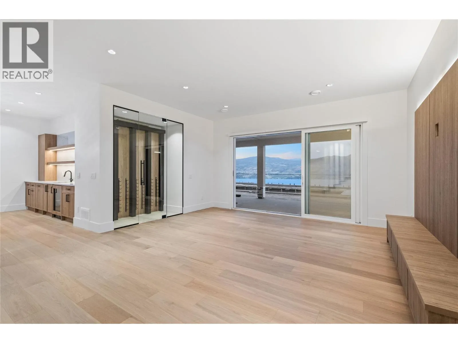 1391 Vineyard Drive