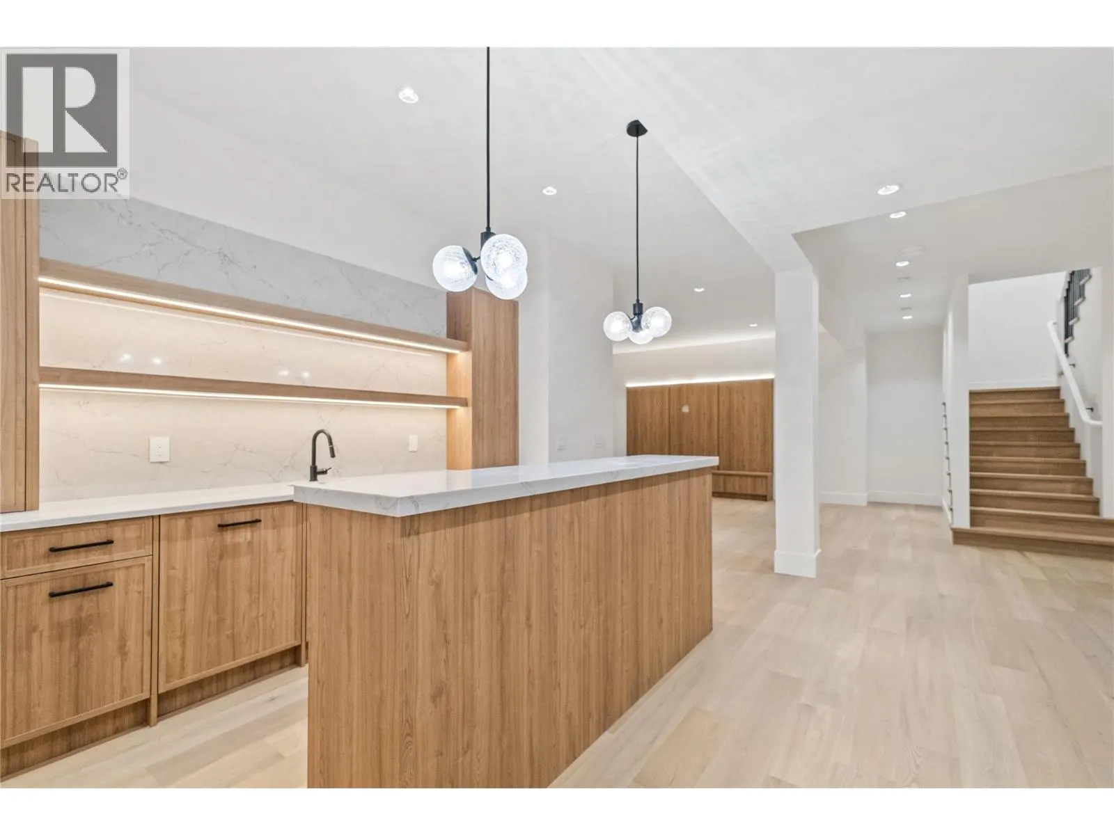1391 Vineyard Drive
