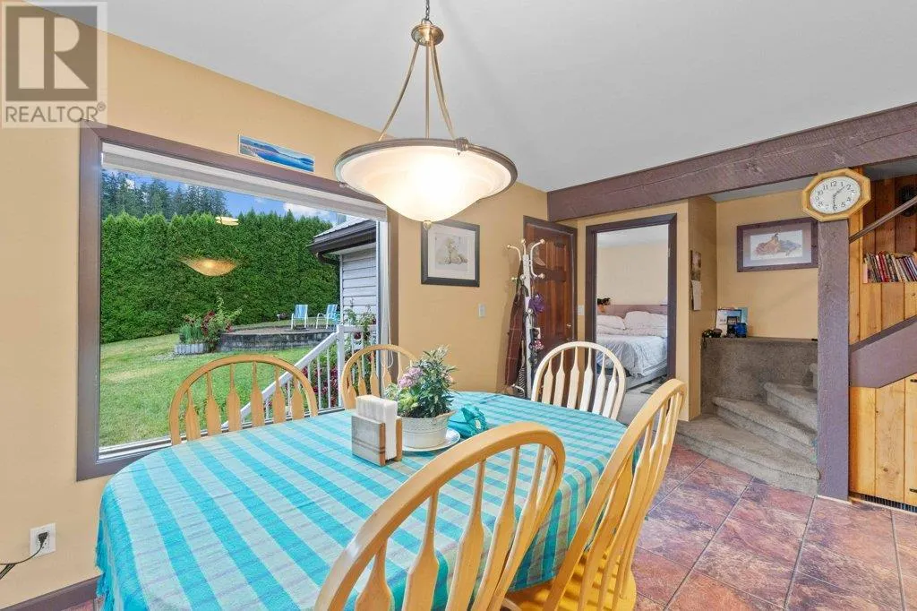2504 Blind Bay Road