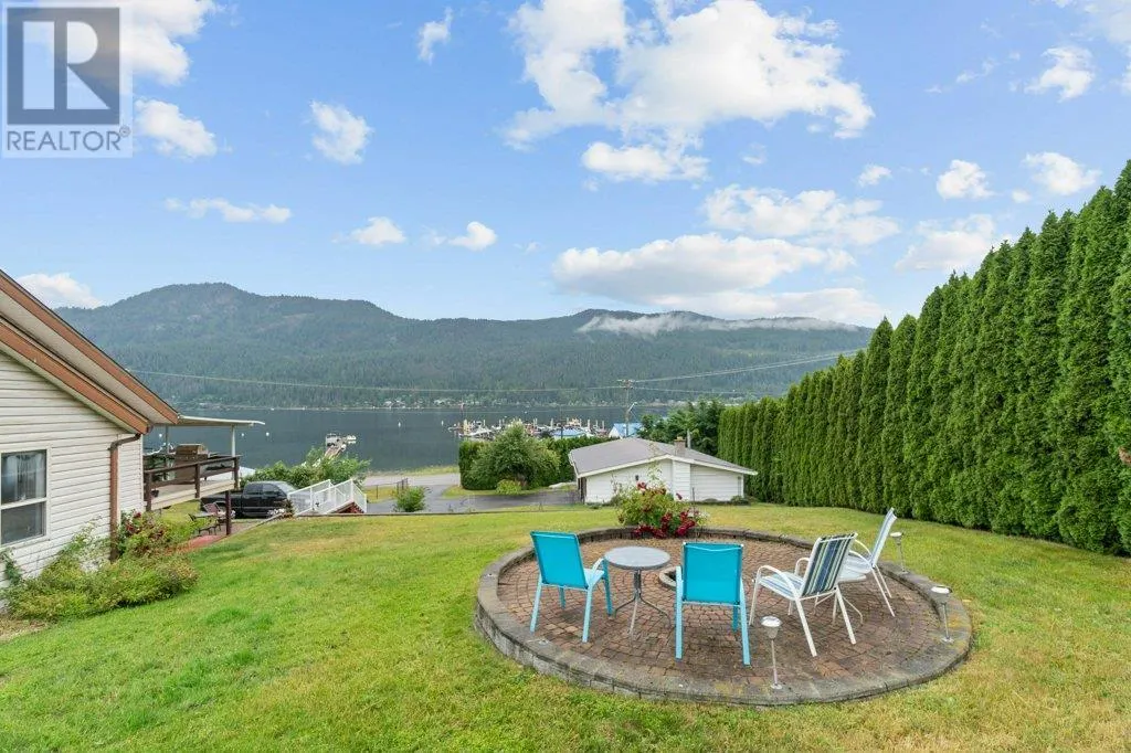 2504 Blind Bay Road