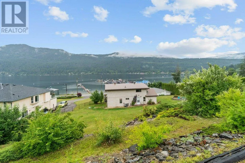 2504 Blind Bay Road