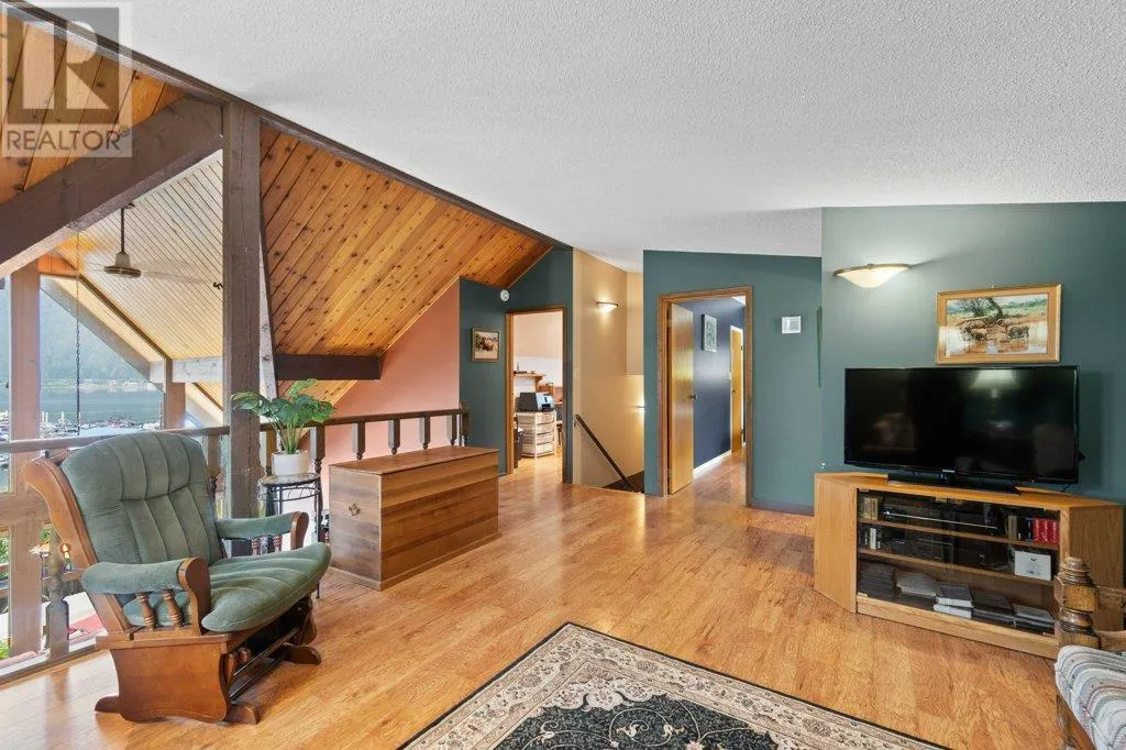 2504 Blind Bay Road