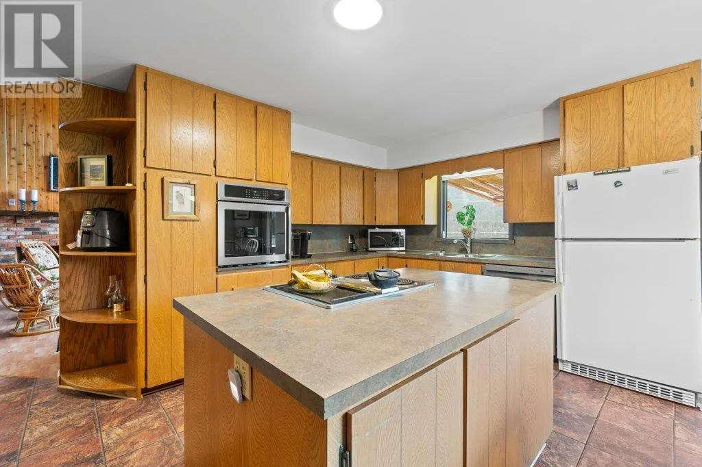 2504 Blind Bay Road