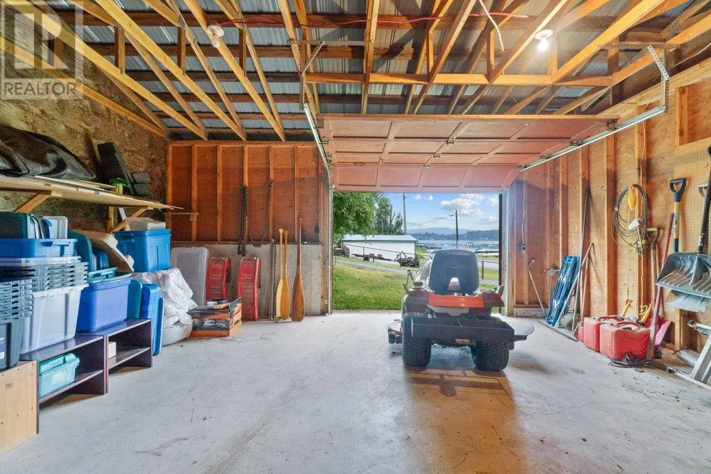 2504 Blind Bay Road