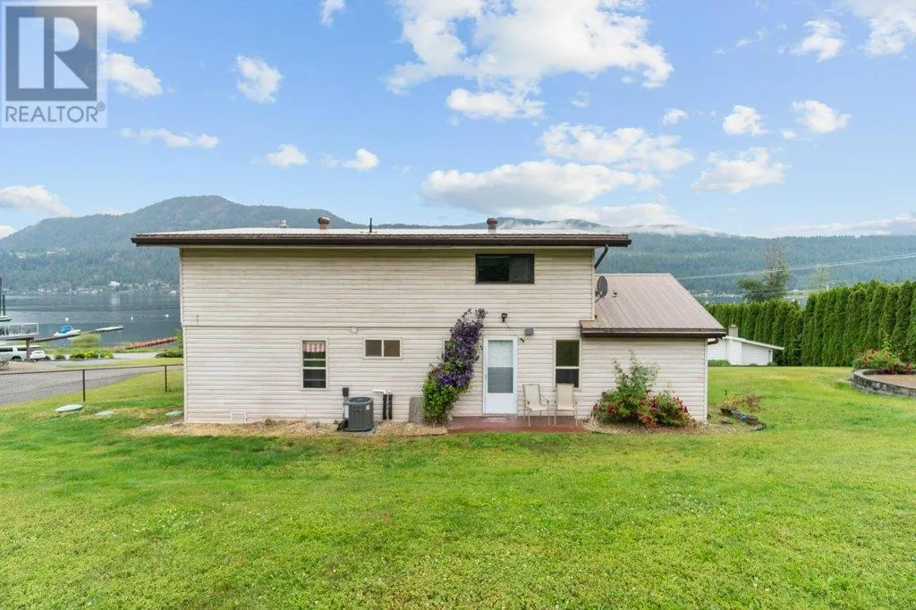 2504 Blind Bay Road