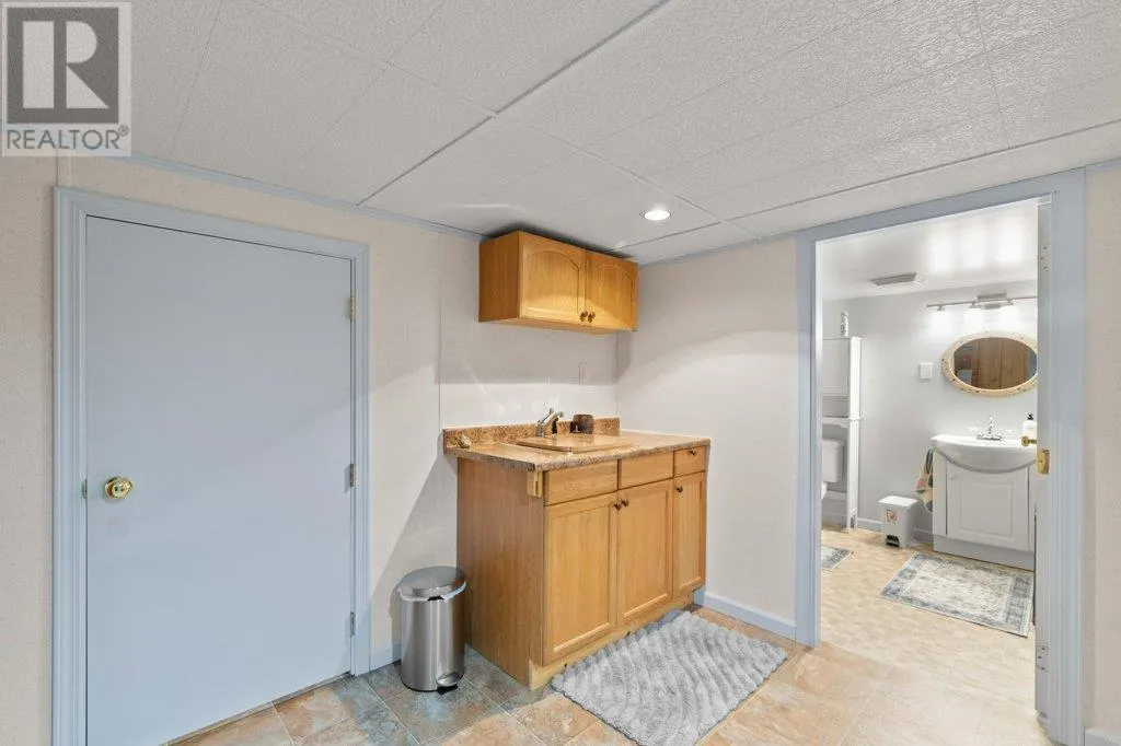 2504 Blind Bay Road