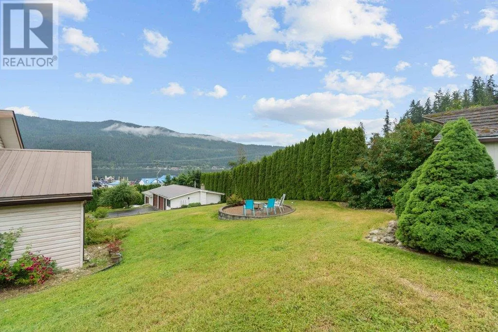 2504 Blind Bay Road