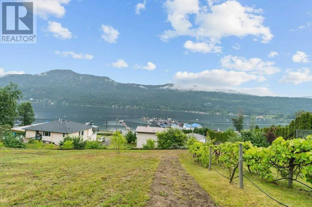 2504 Blind Bay Road