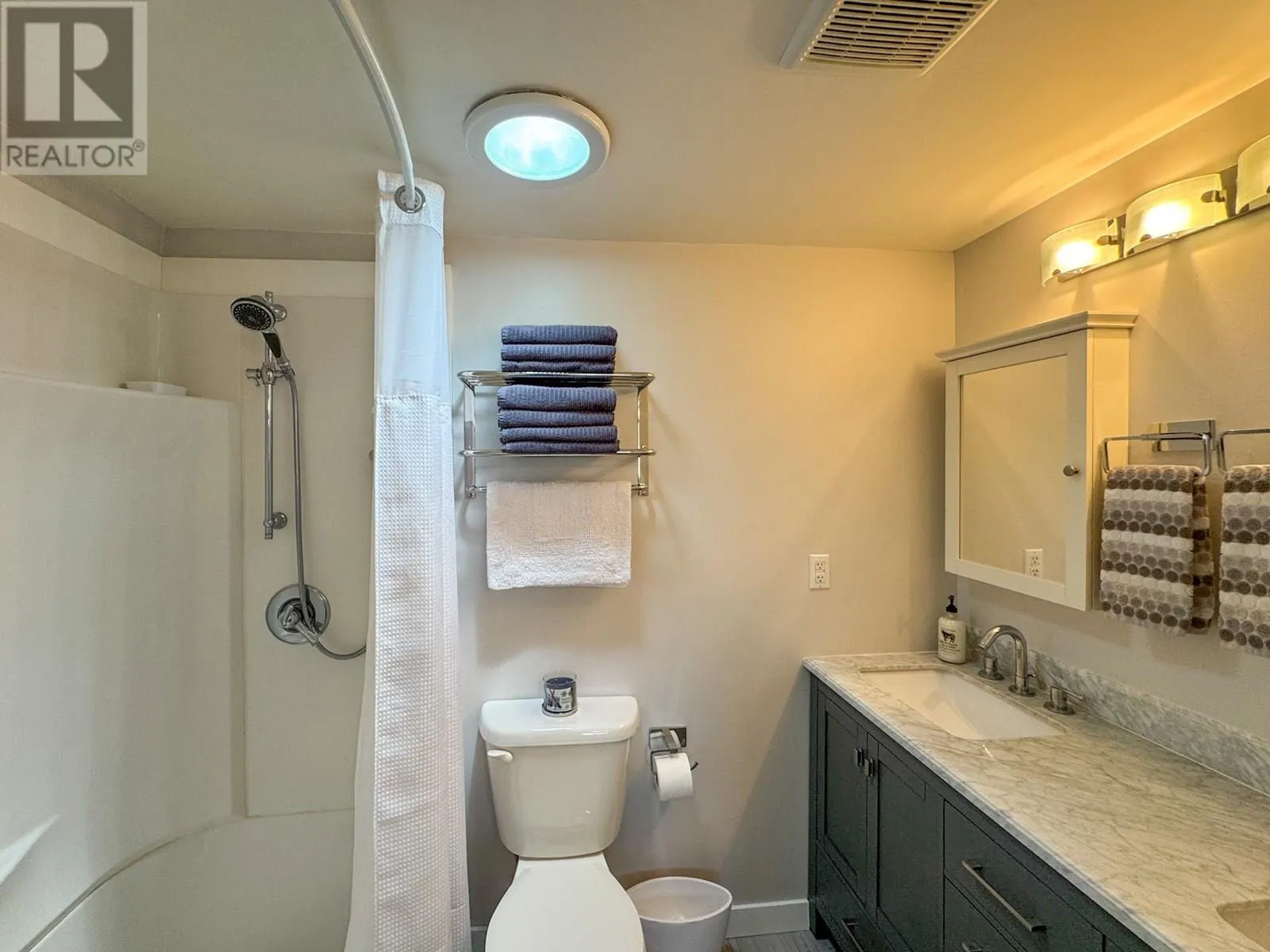 4911 Cedar Lane Unit# 8