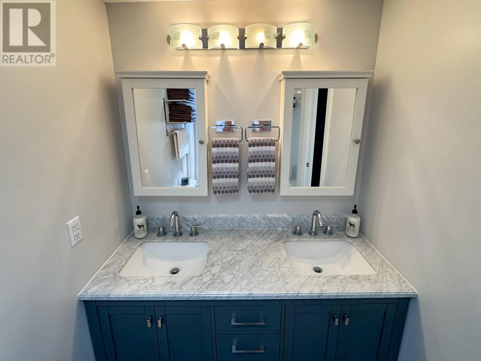 4911 Cedar Lane Unit# 8