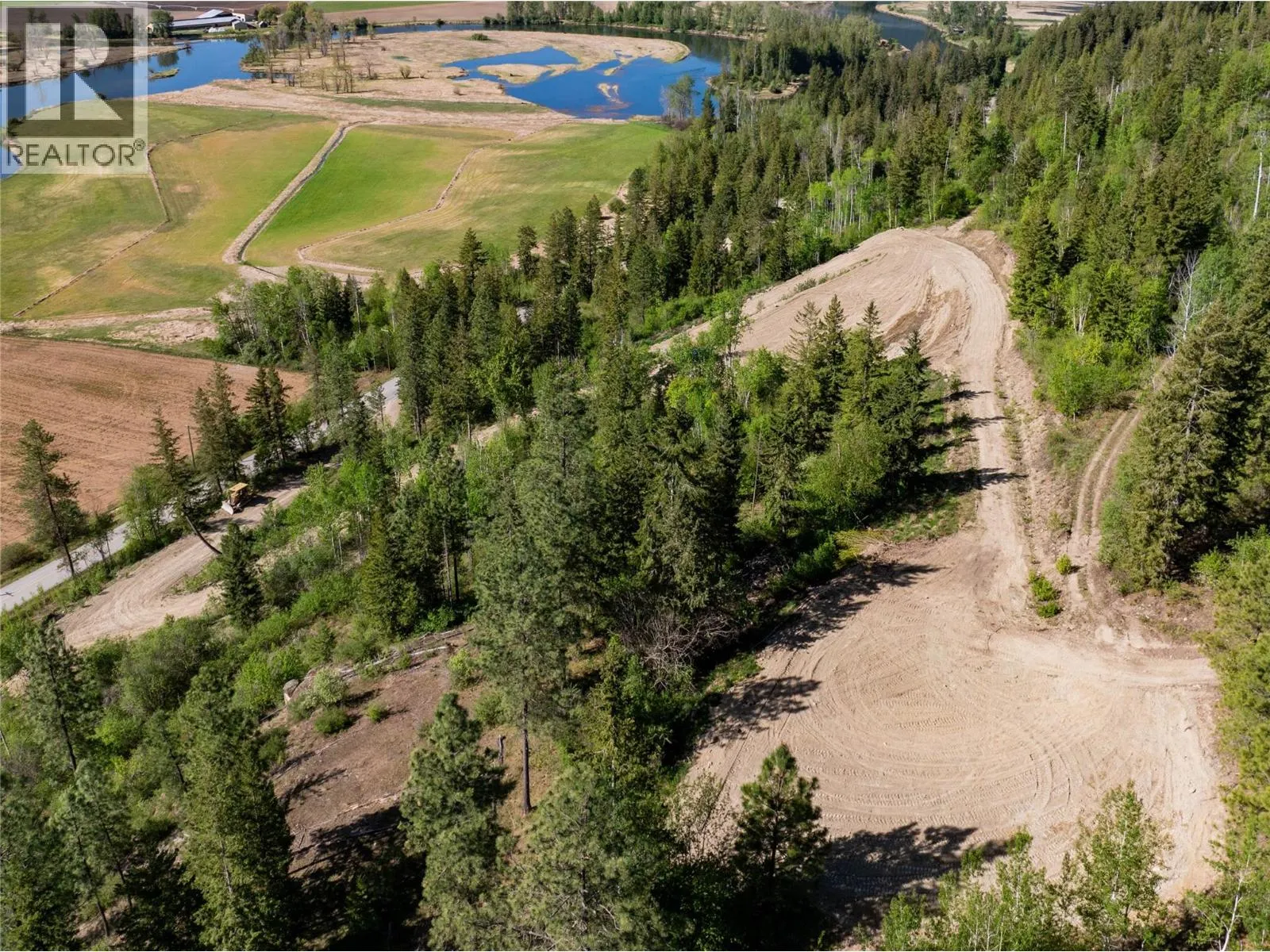1471 Enderby Mabel Lake Road
