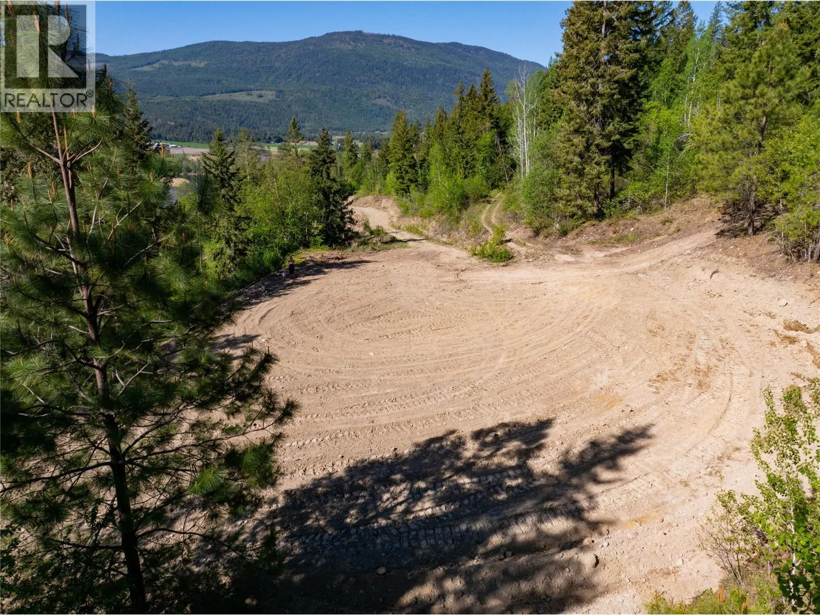 1471 Enderby Mabel Lake Road