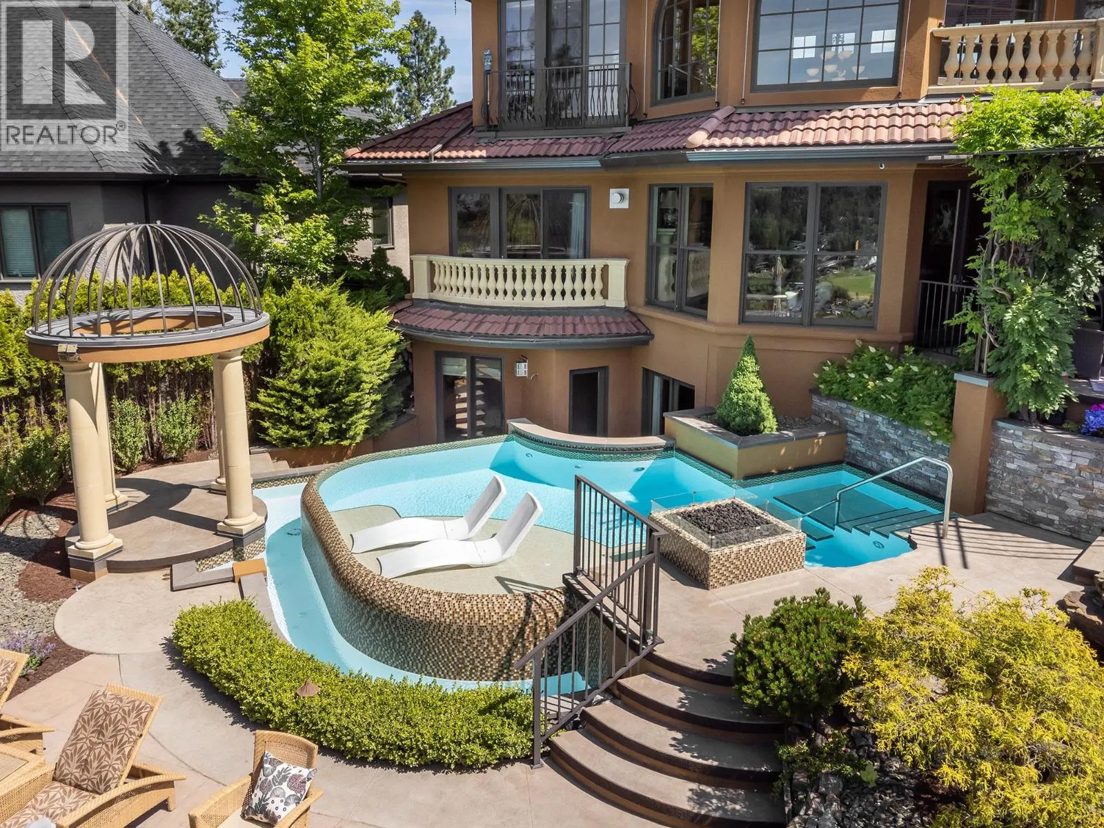 983 Westpoint Drive