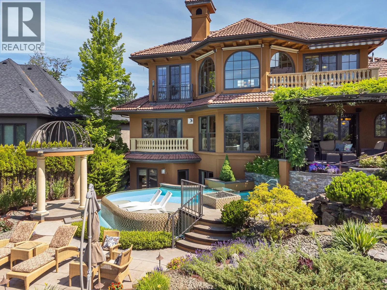 983 Westpoint Drive