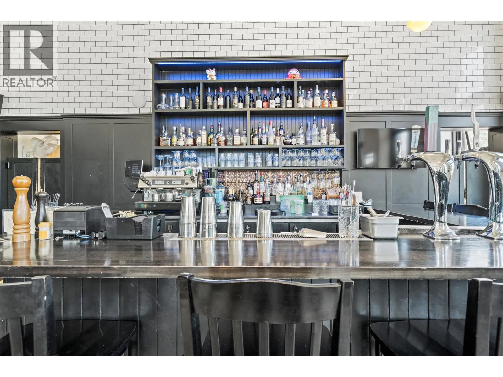 616 Third Street W