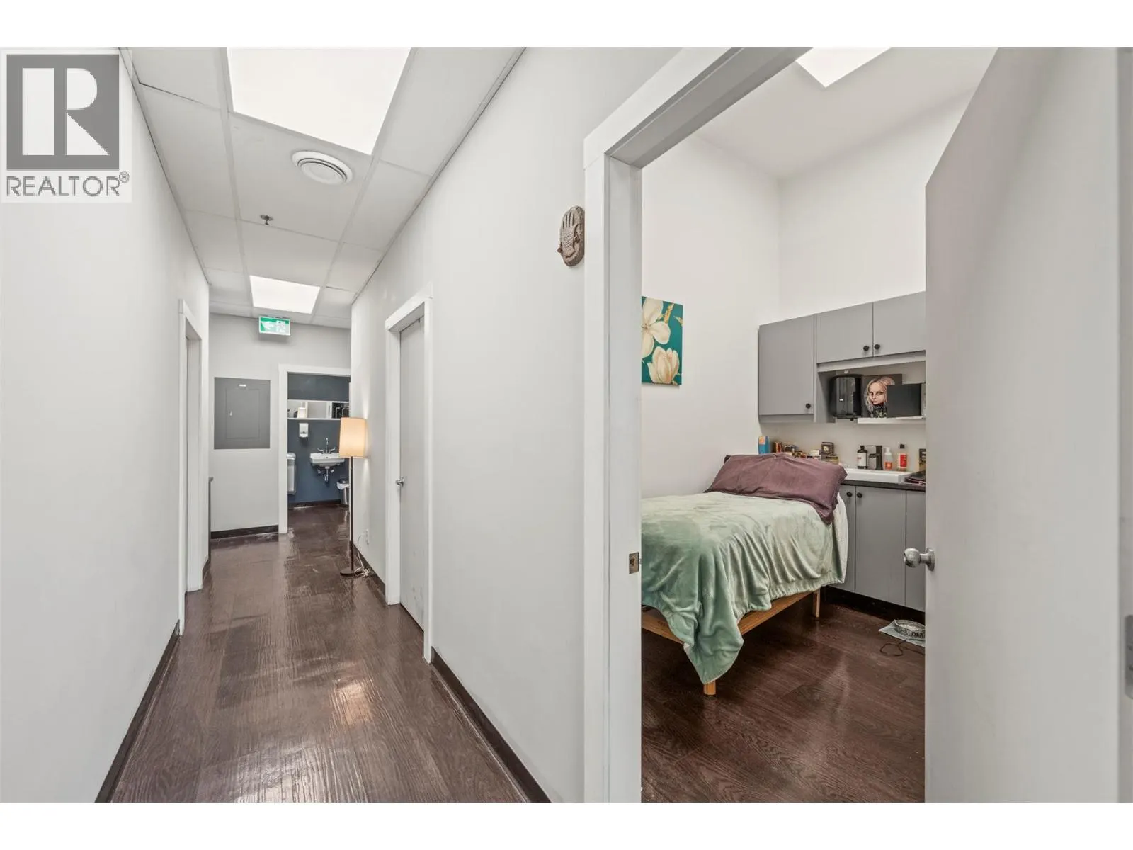 616 Third Street W