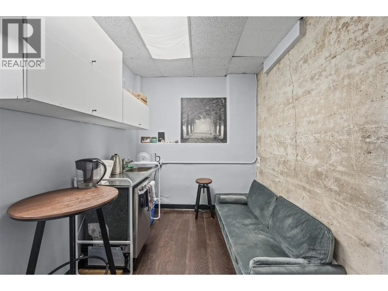616 Third Street W
