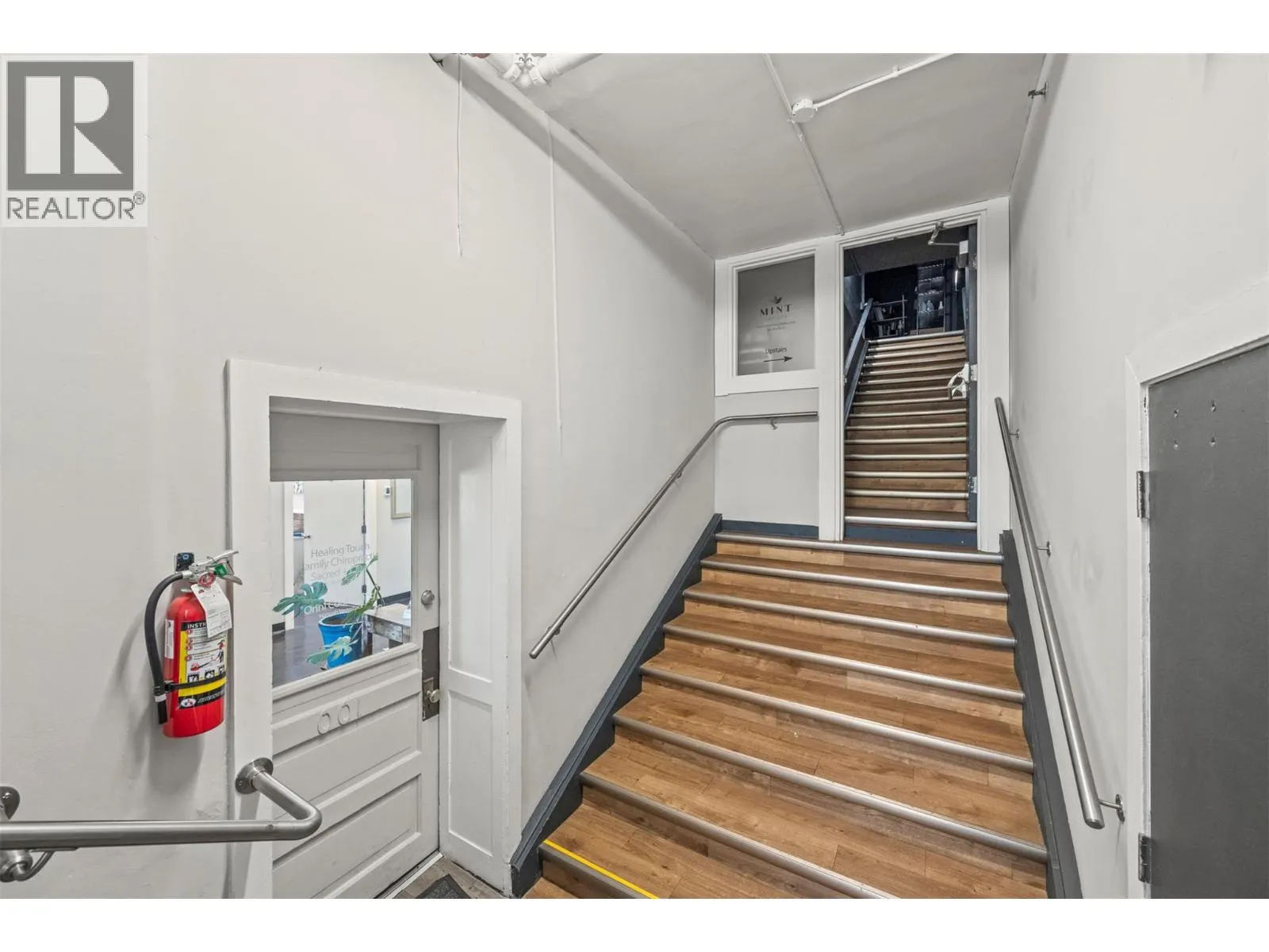 616 Third Street W