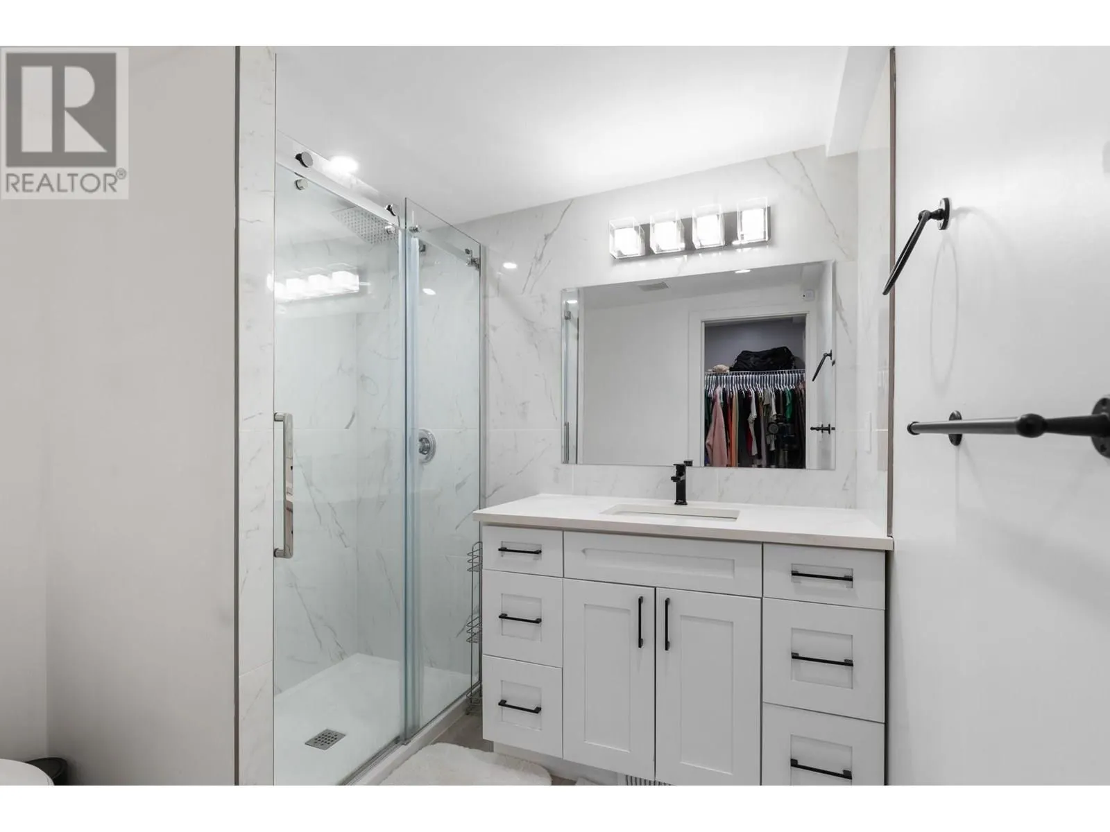 1860 Boucherie Road Unit# 102