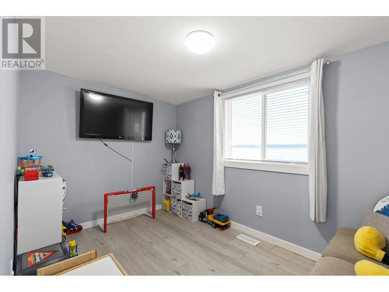 1860 Boucherie Road Unit# 102