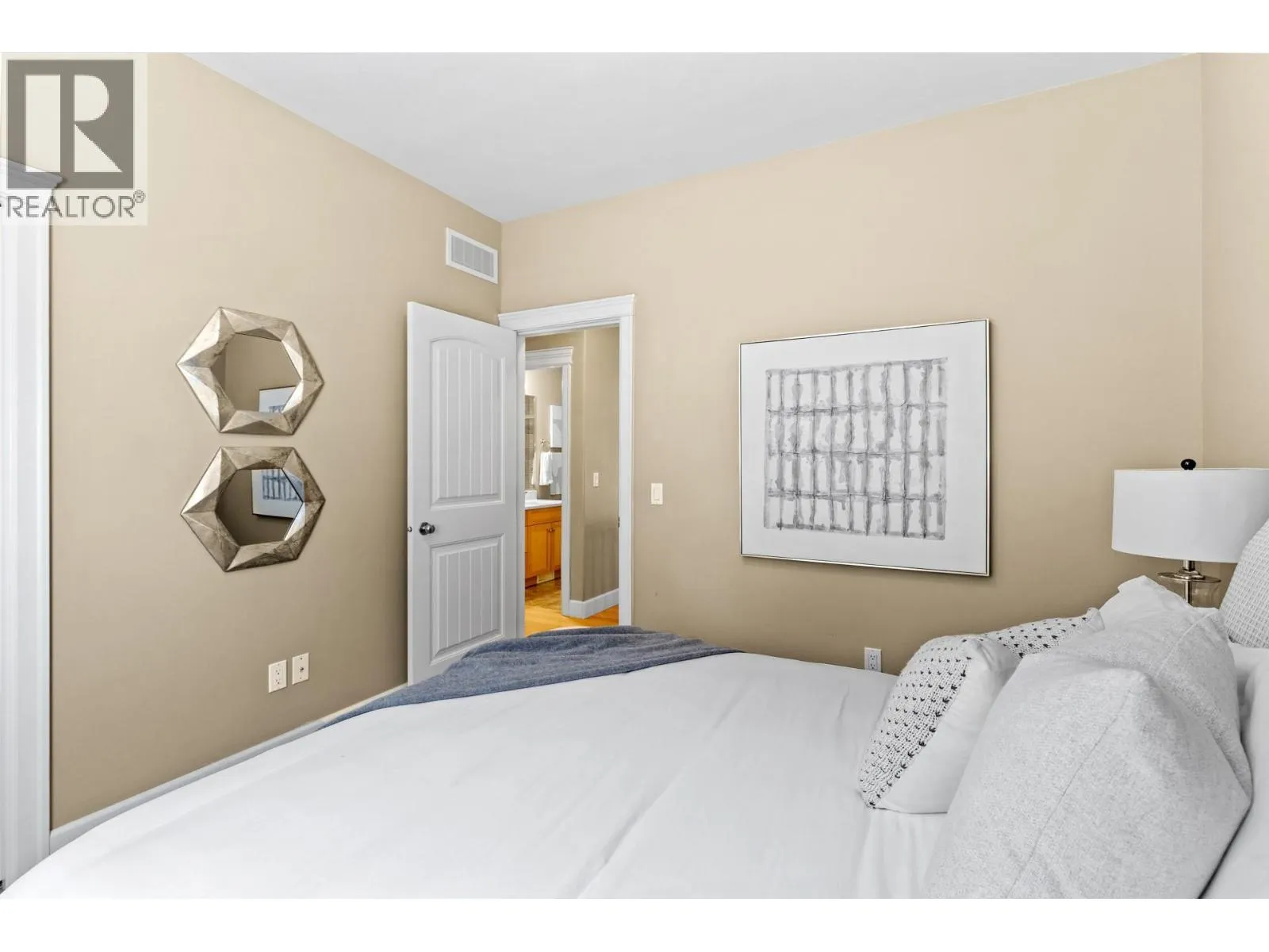 2591 Lake Breeze Court