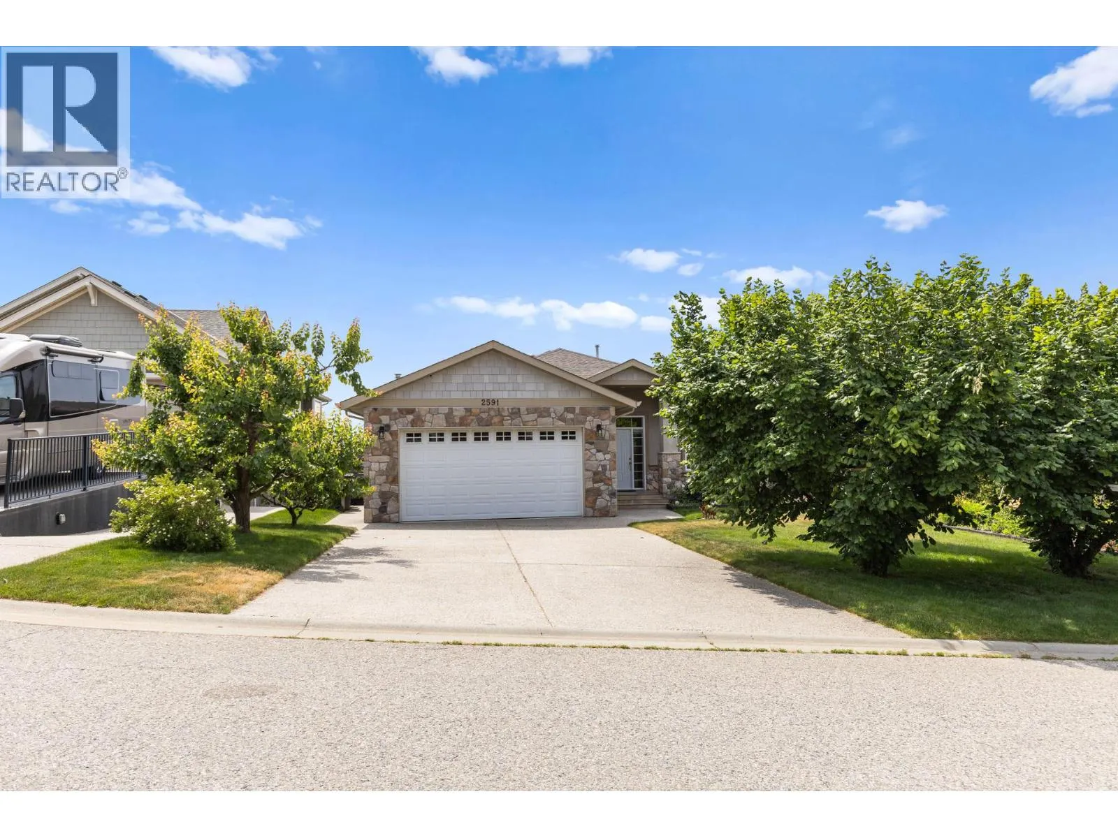 2591 Lake Breeze Court