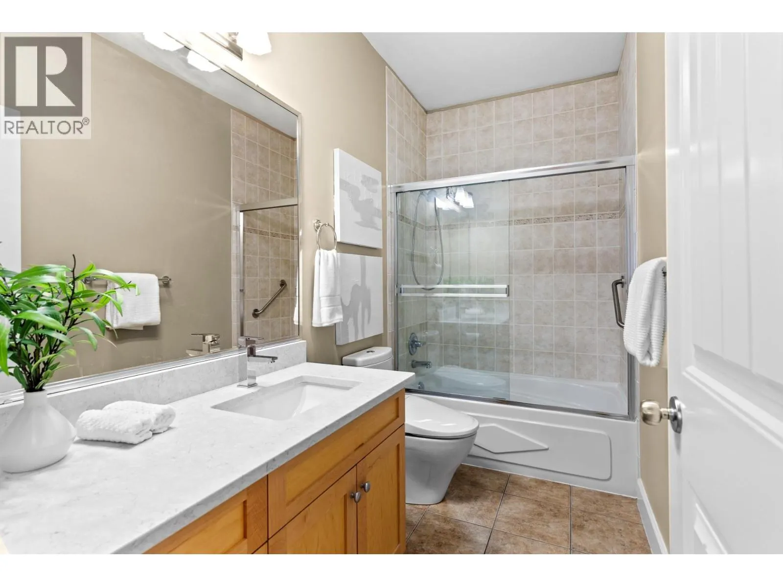 2591 Lake Breeze Court