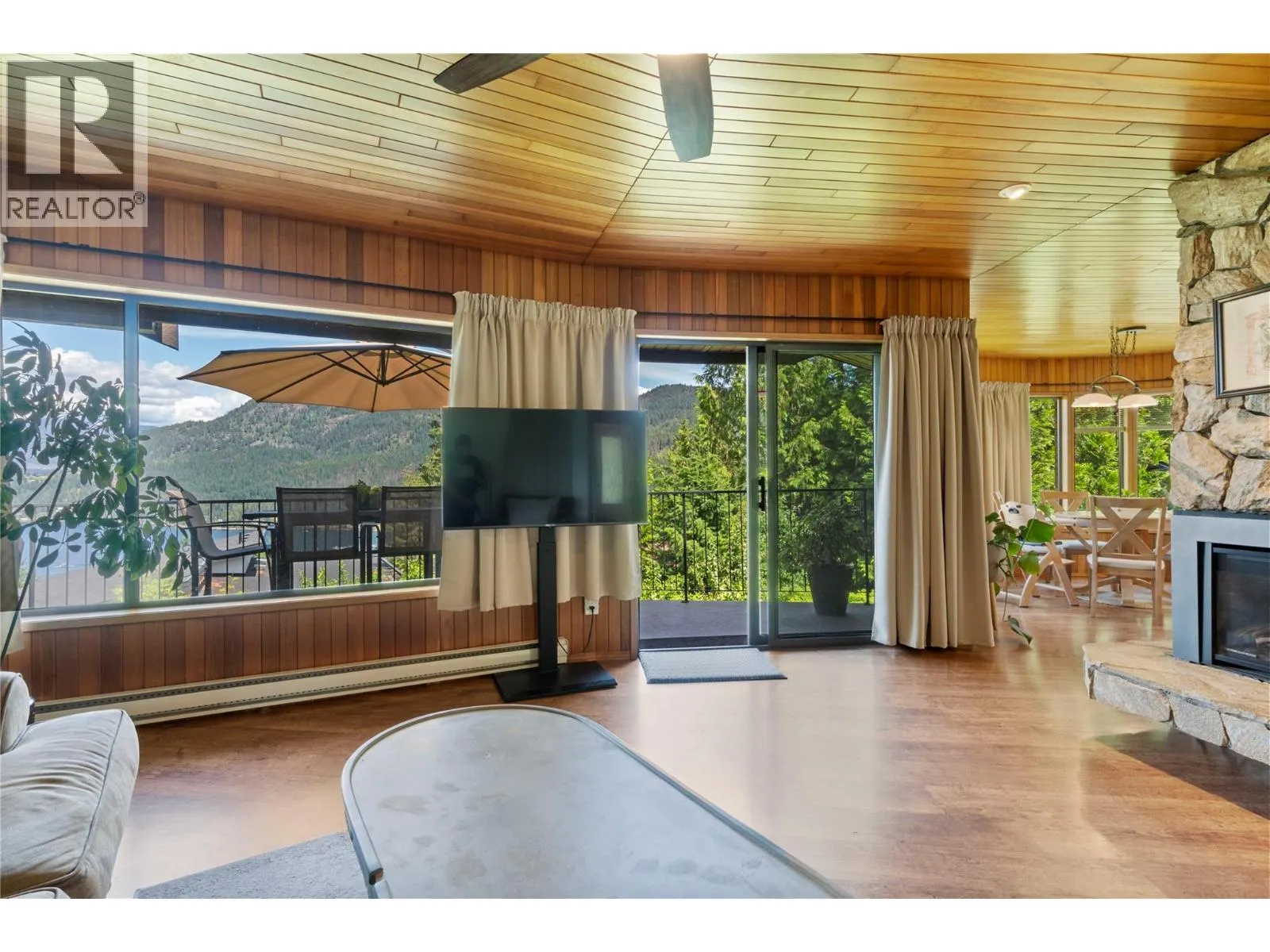 2631 Grandview Place